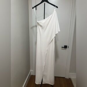 103. Alexia Admor One Shoulder Wide Leg Jumpsuit in white